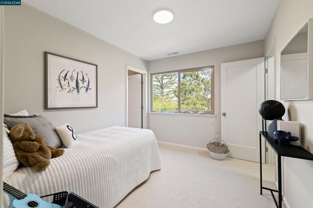 158 Fairfield Pl, Moraga, CA 94556