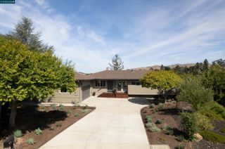 158 Fairfield Pl, Moraga, CA 94556
