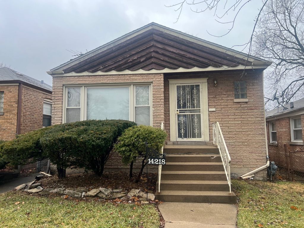 14218 S Wallace Avenue, Riverdale, IL 60827