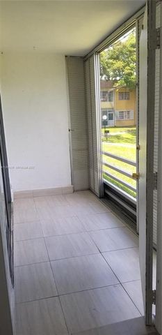 5170 SW 40TH Avenue 8E, Dania Beach, FL 33314