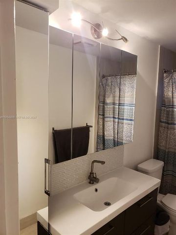 5170 SW 40TH Avenue 8E, Dania Beach, FL 33314