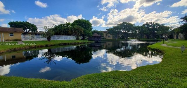 5170 SW 40TH Avenue 8E, Dania Beach, FL 33314