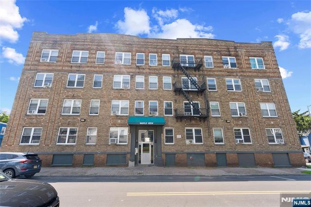 133 Maple Avenue 303, East Orange, NJ 07017