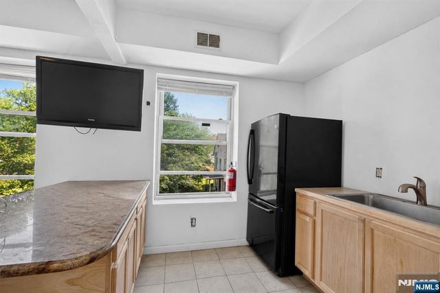 133 Maple Avenue 303, East Orange, NJ 07017