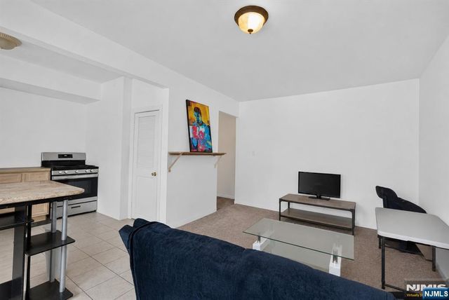 133 Maple Avenue 303, East Orange, NJ 07017