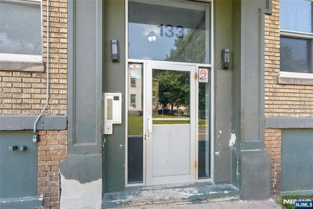 133 Maple Avenue 303, East Orange, NJ 07017
