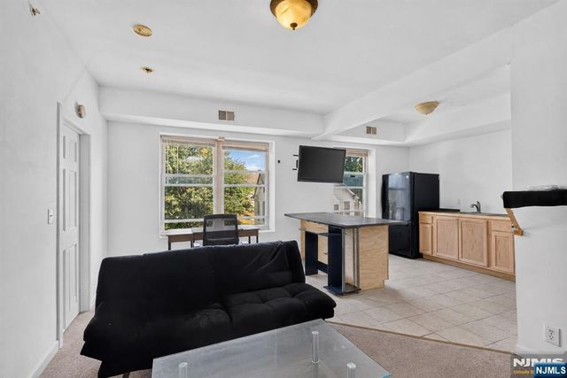 133 Maple Avenue 303, East Orange, NJ 07017