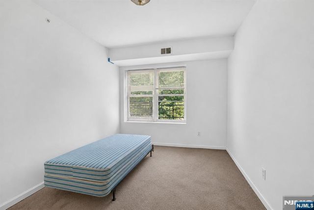 133 Maple Avenue 303, East Orange, NJ 07017