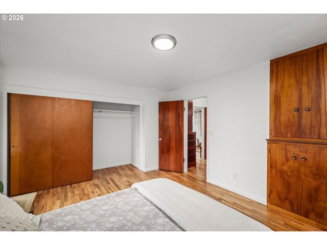 40064 MCKENZIE Hwy, Springfield, OR 97478