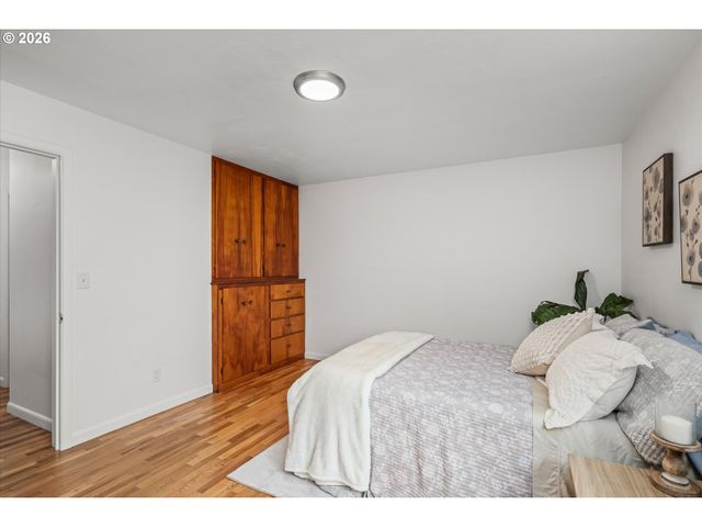 40064 MCKENZIE Hwy, Springfield, OR 97478