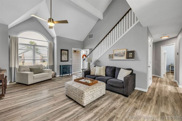 9026 E 87th Place, Tulsa, OK 74133