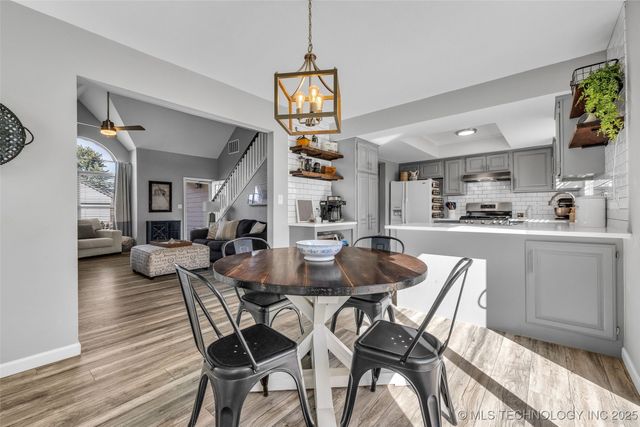 9026 E 87th Place, Tulsa, OK 74133