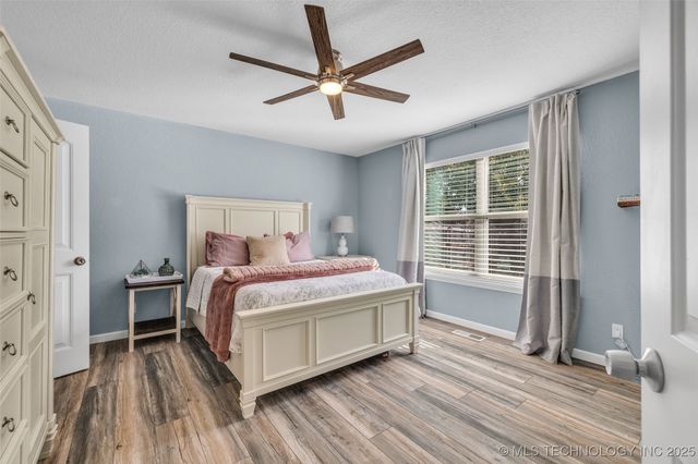 9026 E 87th Place, Tulsa, OK 74133