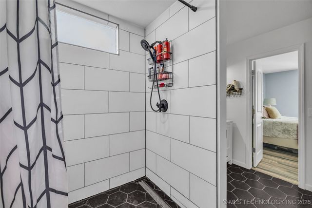 9026 E 87th Place, Tulsa, OK 74133