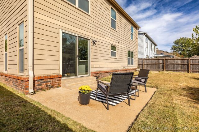 9026 E 87th Place, Tulsa, OK 74133