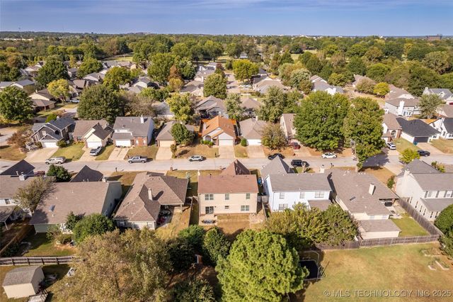 9026 E 87th Place, Tulsa, OK 74133