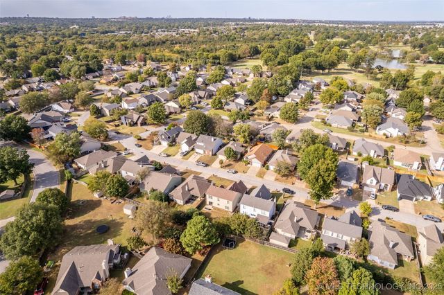 9026 E 87th Place, Tulsa, OK 74133