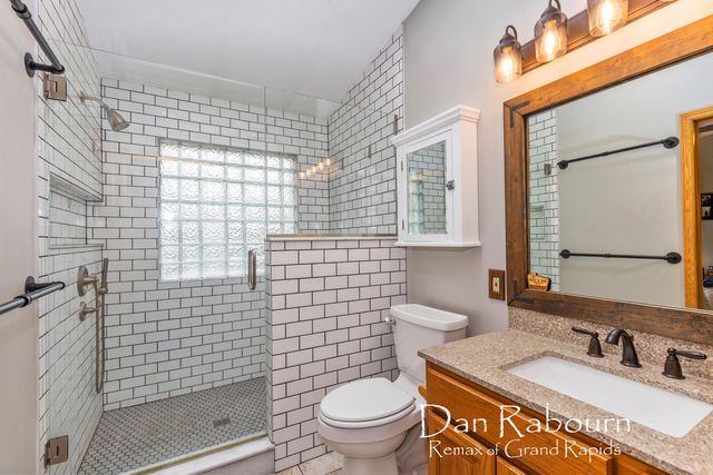 8781 Astro Drive, Jenison, MI 49428