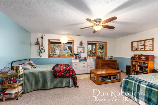 8781 Astro Drive, Jenison, MI 49428