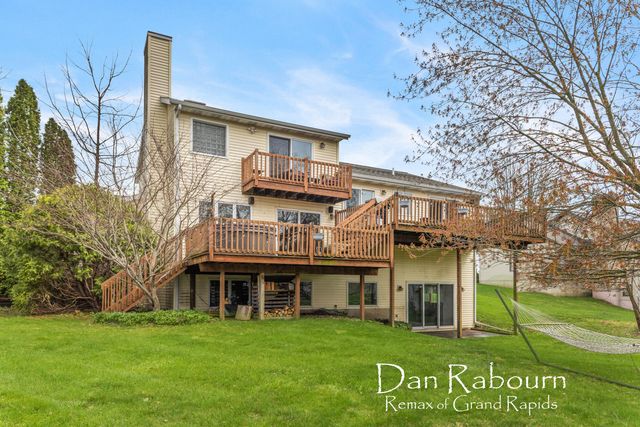 8781 Astro Drive, Jenison, MI 49428