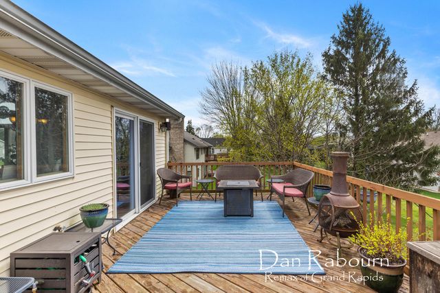 8781 Astro Drive, Jenison, MI 49428