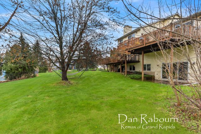 8781 Astro Drive, Jenison, MI 49428