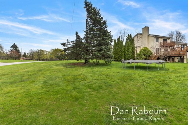 8781 Astro Drive, Jenison, MI 49428