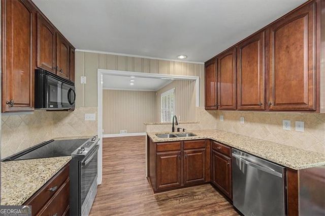 3010 N Main Street NW, Kennesaw, GA 30144
