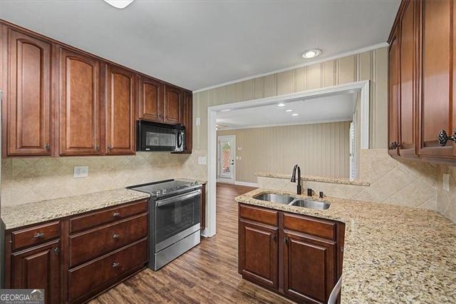 3010 N Main Street NW, Kennesaw, GA 30144