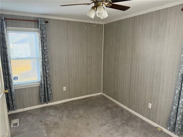 12 Harvard RD, Portsmouth, VA 23701