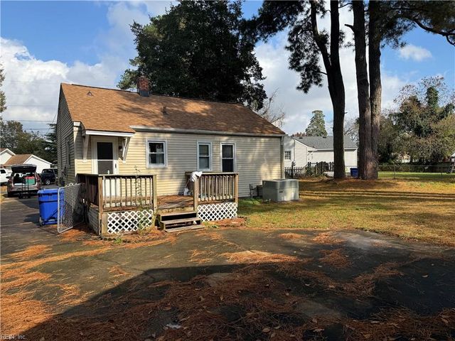 12 Harvard RD, Portsmouth, VA 23701