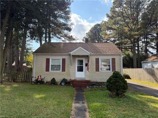 12 Harvard RD, Portsmouth, VA 23701