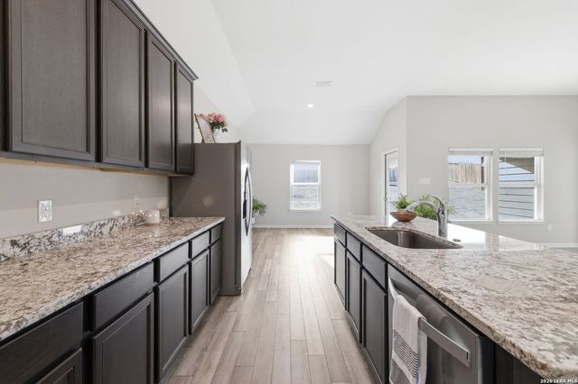 6447 aj, San Antonio, TX 78252