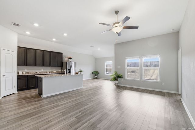 6447 aj, San Antonio, TX 78252