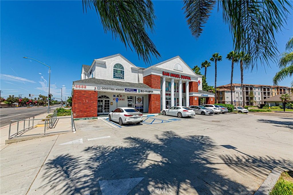 8682 Beach, Buena Park, CA 90620 — exterior