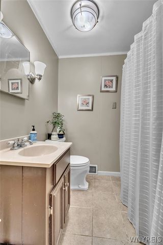 39 Leawood Drive, Tonawanda, NY 14150