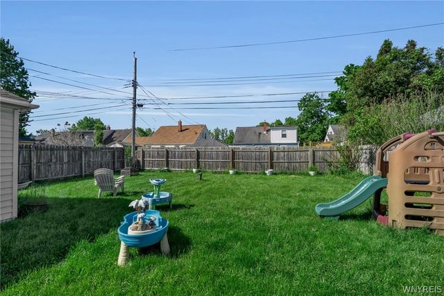39 Leawood Drive, Tonawanda, NY 14150