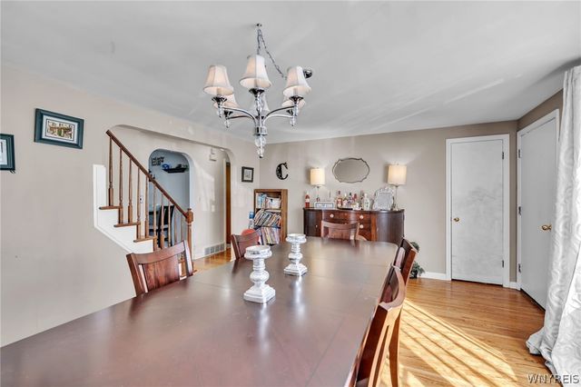 39 Leawood Drive, Tonawanda, NY 14150