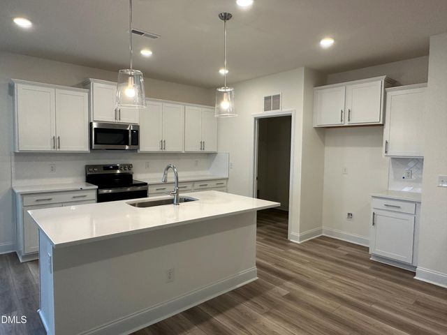 649 Hipwood Drive, Zebulon, NC 27597