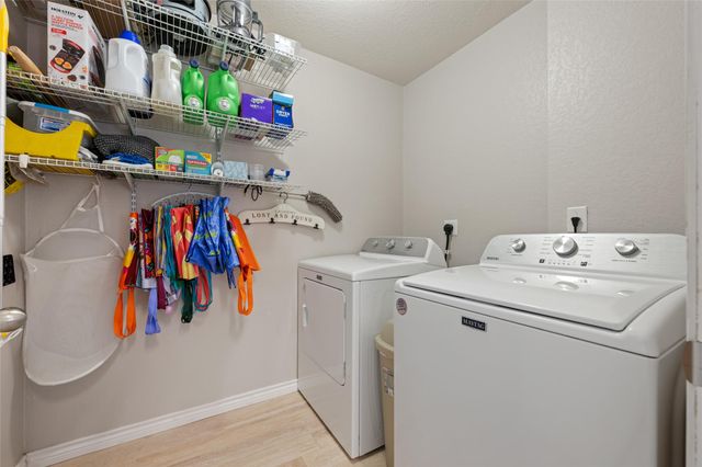 144 Calcite LN, Jarrell, TX 76537