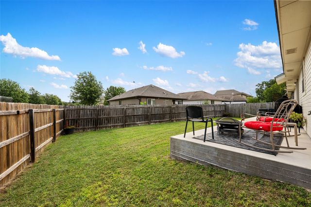 144 Calcite LN, Jarrell, TX 76537