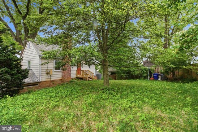 1613 N SPRINGWOOD DR N, Silver Spring, MD 20910