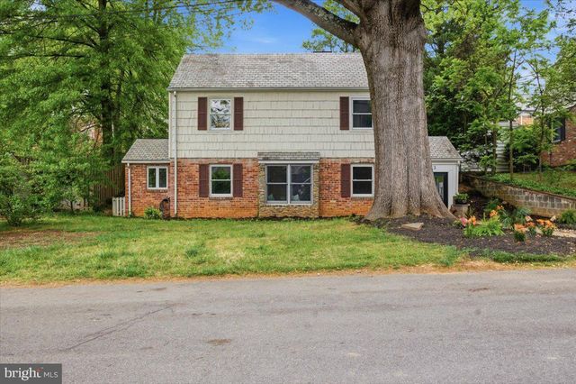 1613 N SPRINGWOOD DR N, Silver Spring, MD 20910