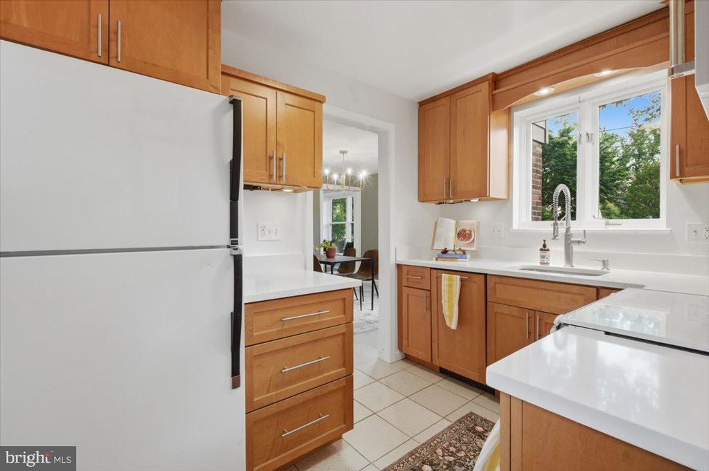 Image 21 of property listing at 1613 N SPRINGWOOD DR N, Silver Spring, MD 20910