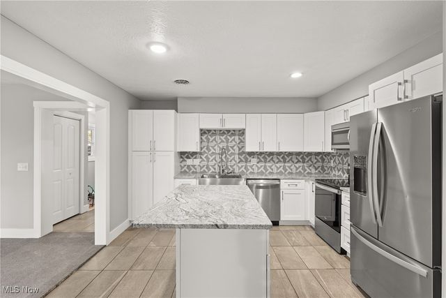 32650 Greenwood Drive, Avon Lake, OH 44012