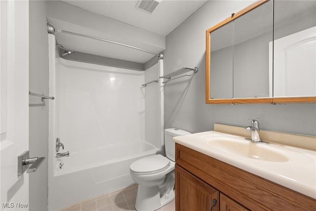 32650 Greenwood Drive, Avon Lake, OH 44012