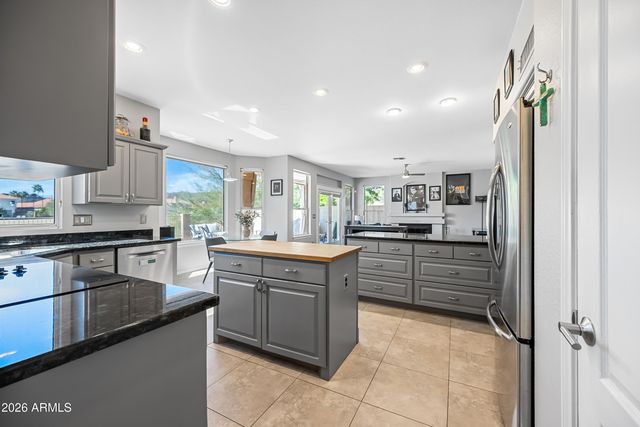 16006 S 13TH Place, Phoenix, AZ 85048