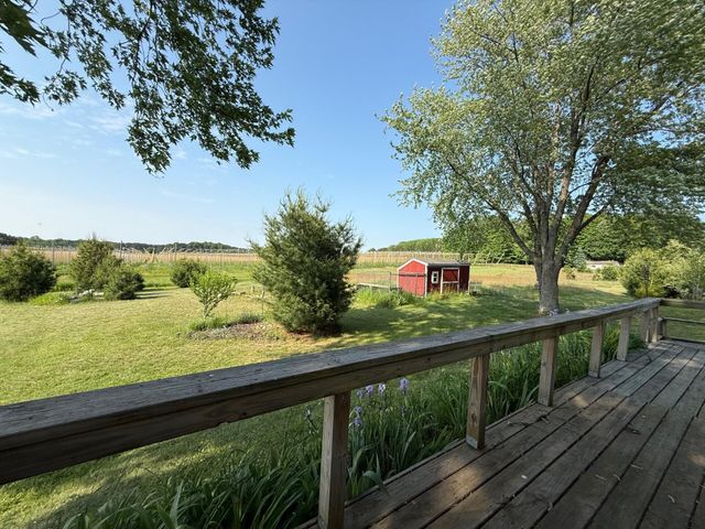 2702 E Hoague Road, Freesoil Twp, MI 49411