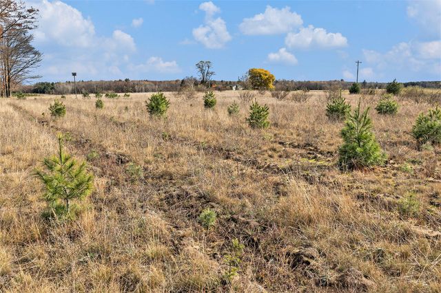 2702 E Hoague Road, Freesoil Twp, MI 49411