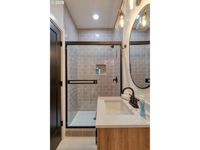 508 Ne 56TH Ave, Portland, OR 97213